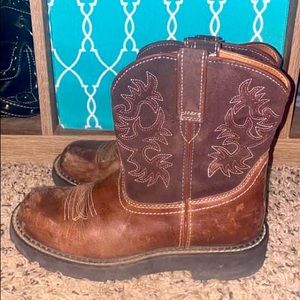 Ariat size 9